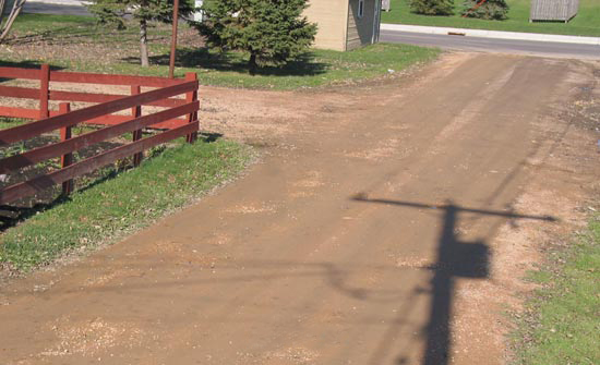 Cleaning and Clearing the soil and aggregate of alleyways and other small municipal roads and paths is ideal for the FlexSteel tow-behind brush from Rahn Groomer. Our groomer will prep your compact and uneven aggregate and soil for the year of use ahead.