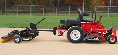 Rahn Groomer manufactures a range of hitches for our professional aggregate and turf grooming equipment, including Pull-Type hitches for easy towing and pulling of our grooming equipment