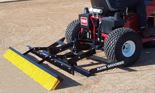 Rahn Groomer manufactures a range of equipment towing hitches for our professional aggregate and turf grooming equipment, including equipment from Toro.
