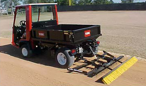 Rahn Groomer manufactures a range of equipment towing hitches for our professional aggregate and turf grooming equipment, including equipment from Toro.